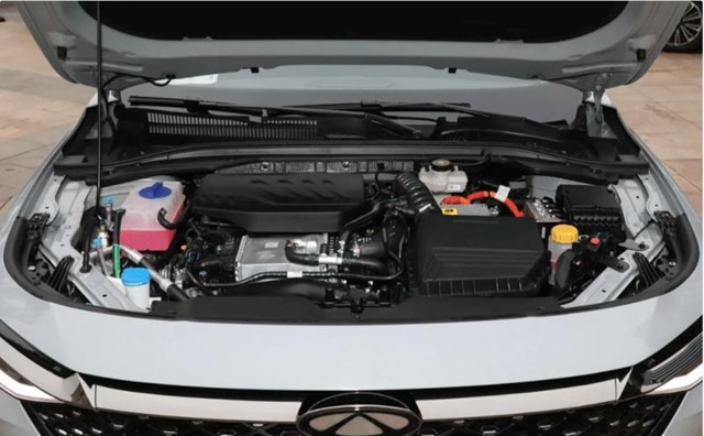 Siêu phẩm sedan "uống" xăng 1 lít/100 km, giá bán mới là điều gây chú ý - Ảnh 8