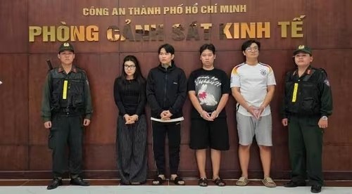 Triệt phá đường dây buôn bán khí cười, khởi tố 4 bị can