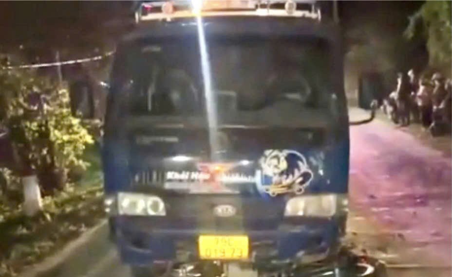 Va chạm trực diện với xe tải, hai thanh niên đi xe máy ở Đắk Lắk tử vong