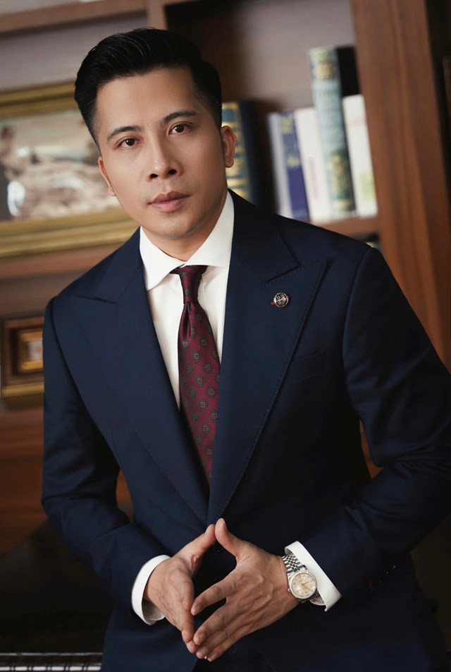 Ngô Quang Long - Giám đốc Công ty TNHH Thời trang Adam Store viết tiếp những giấc mơ lớn - Ảnh 4 Ngô Quang Long - Giám đốc Công ty TNHH Thời trang Adam Store viết tiếp những giấc mơ lớn - Ảnh 4