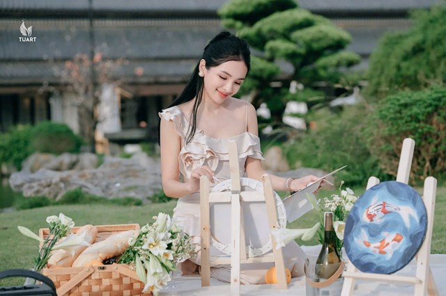 Doanh nh&acirc;n Đinh Ngọc Phượng - Gi&aacute;m đốc C&ocirc;ng ty TNHH Thời trang Venesto.