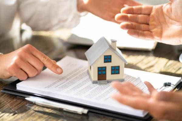 Cho tặng tài sản trong quá trình hôn nhân và câu chuyện pháp lý Cho tặng tài sản trong quá trình hôn nhân và câu chuyện pháp lý