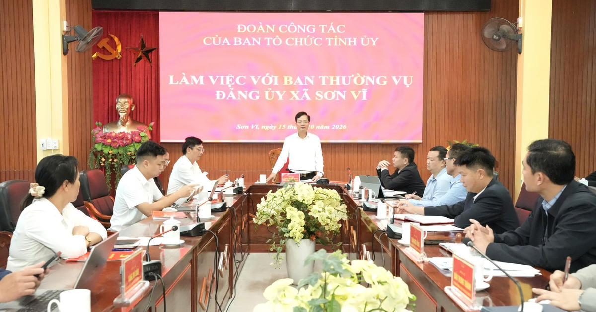 Trưởng Ban Tổ chức Tỉnh ủy Tuyên Quang kiểm tra dự án trường nội trú hơn 211 tỷ đồng ở vùng biên Sơn Vĩ