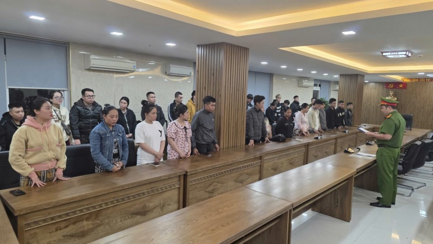 Các đối tượng bị khởi tố, bắt giữ. (Ảnh: Công an cung cấp)