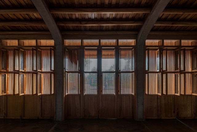 Ngôi nhà gỗ 1.200 m2 bề thế ở Phú Thọ - Ảnh 3