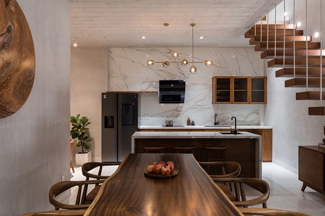 Chủ đầu tư mong muốn tất cả c&aacute;c kh&ocirc;ng gian chung v&agrave; c&aacute; nh&acirc;n đều được th&ocirc;ng tho&aacute;ng nhất c&oacute; thể để tạo sự kết nối tốt nhất, đồng thời cũng dễ d&agrave;ng gi&aacute;m s&aacute;t hoạt động của 2 b&eacute; khi c&ograve;n nhỏ.