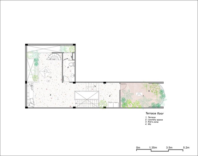 Nhà hẹp mặt tiền, bên trong rộng bất ngờ ở TP HCM - Ảnh 6