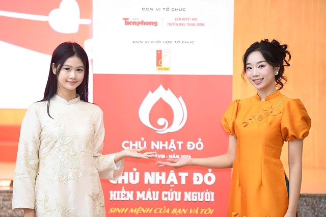 C&aacute;c người đẹp, nghệ sĩ cổ động cho chương tr&igrave;nh