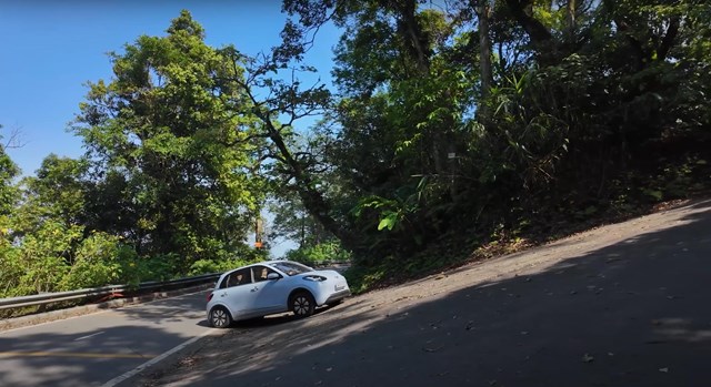 Wuling Bingo không lên nổi dốc - Ảnh 5