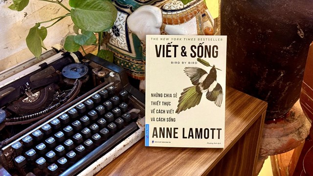 'Viết và sống’ - Khi máy móc có thể viết thay, vì sao ta vẫn phải cầm bút?  - Ảnh 2