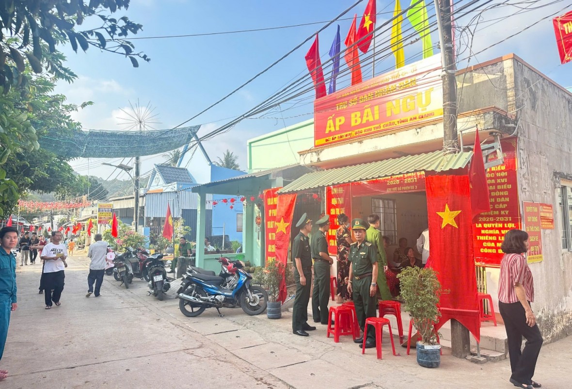 An Giang: Bầu cử sớm ở đặc khu Thổ Châu, an ninh trật tự được giữ vững, an toàn An Giang: Bầu cử sớm ở đặc khu Thổ Châu, an ninh trật tự được giữ vững, an toàn