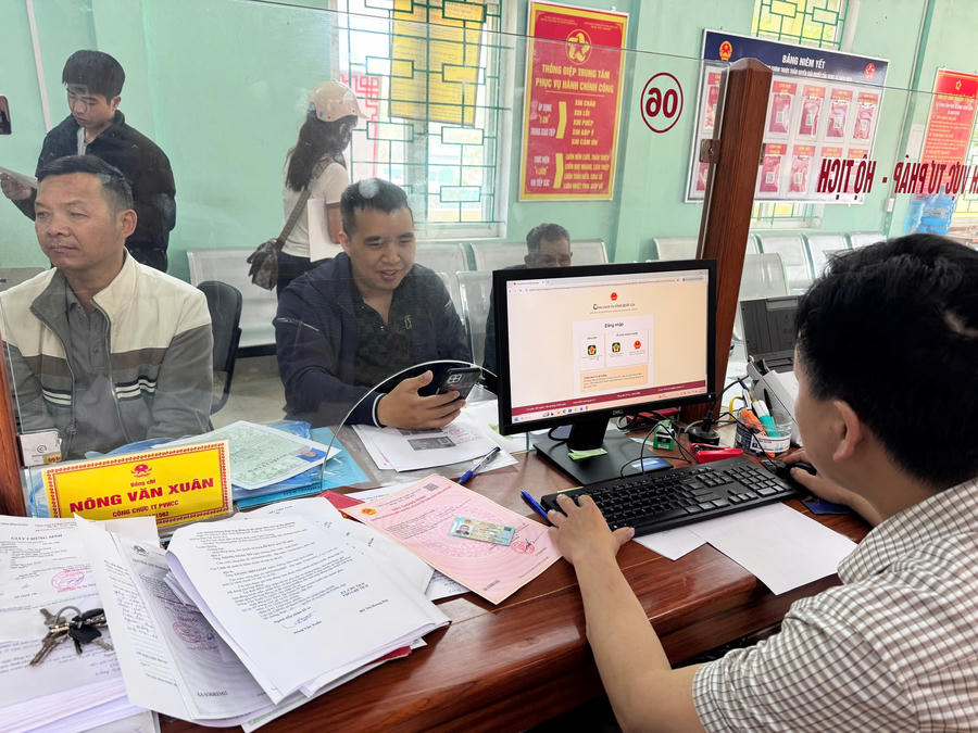 Trung tâm Phục vụ hành chính công xã được bố trí tại trụ sở riêng, thuận tiện cho người dân đến giao dịch; các thủ tục hành chính, phí, lệ phí được niêm yết công khai.