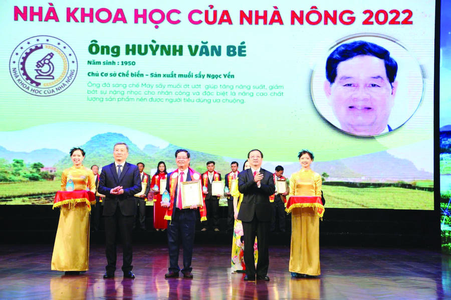 Ông Huỳnh Văn Bé,