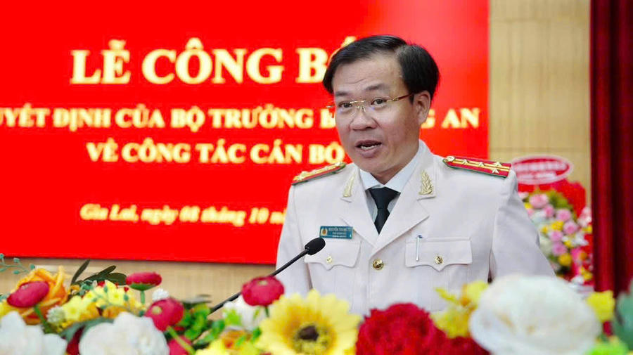 Đại tá Nguyễn Thanh Trí phát biểu tại buổi lễ.