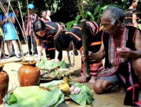 Tết Giọt nước của người Xơ Đăng: Nghi lễ thiêng liêng giữa đại ngàn Tây Nguyên