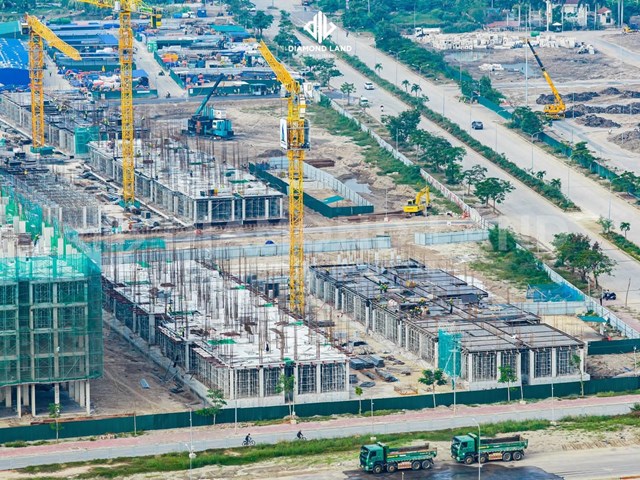 Dự &aacute;n NƠXH Vinhomes Tr&agrave;ng C&aacute;t đang triển khai x&acirc;y dựng. (Ảnh: Diamond Land).