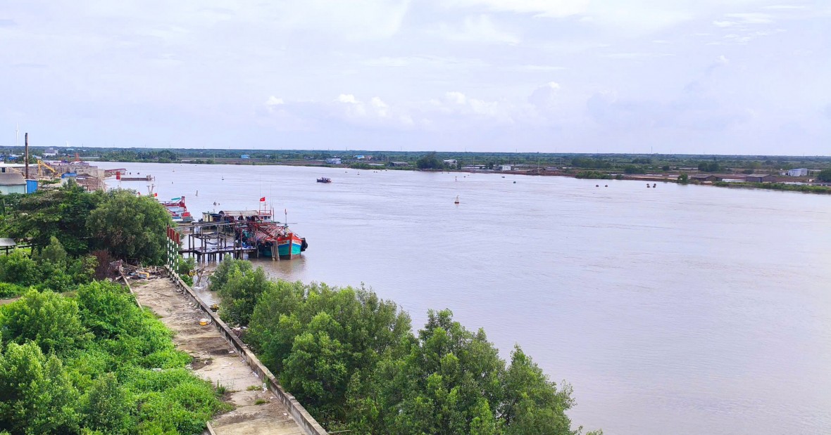 Cà Mau đầu tư 480 tỷ đồng xây dựng kè bờ sông Gành Hào, tăng cường ứng phó sạt lở Cà Mau đầu tư 480 tỷ đồng xây dựng kè bờ sông Gành Hào, tăng cường ứng phó sạt lở