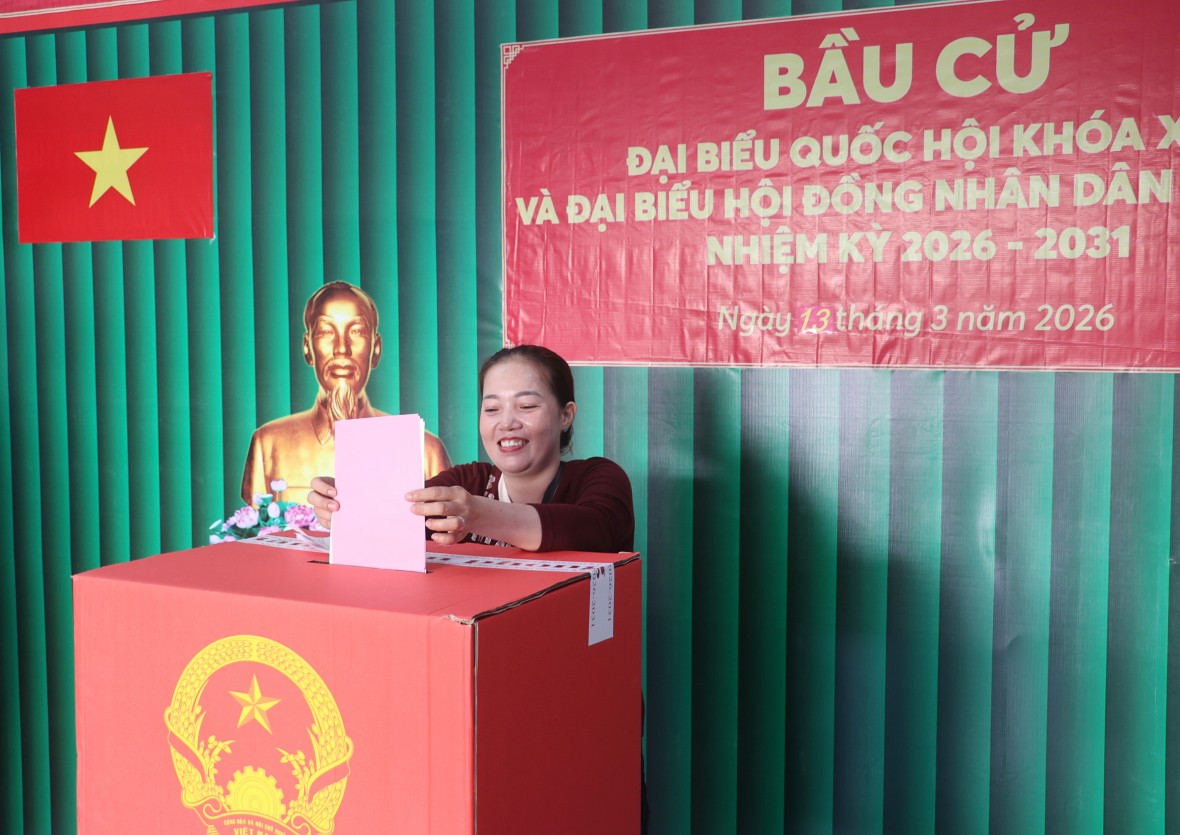 Cà Mau: Đảo Hòn Chuối hoàn thành bầu cử sớm với 100% cử tri tham gia Cà Mau: Đảo Hòn Chuối hoàn thành bầu cử sớm với 100% cử tri tham gia