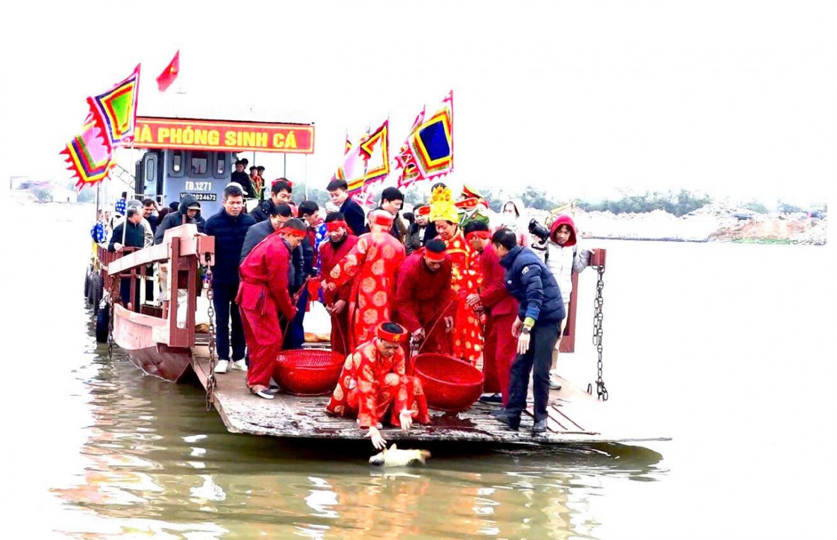 Lễ hội Đền Trần 2026: Trang trọng nghi lễ “Rước Nước, tế Cá” tri ân nguồn cội Lễ hội Đền Trần 2026: Trang trọng nghi lễ “Rước Nước, tế Cá” tri ân nguồn cội