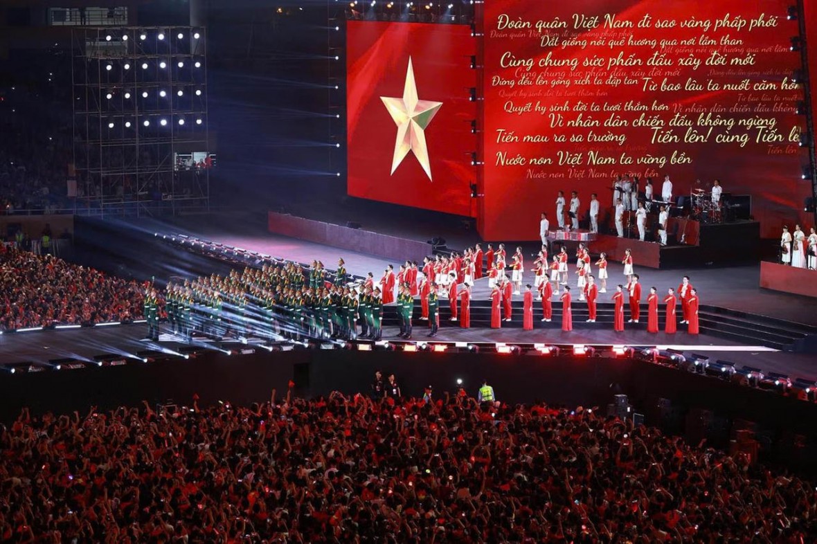 Đại tiệc văn hóa, nghệ thuật và điện ảnh đang biến Thủ đô Hà Nội thành một sân khấu khổng lồ. (Ảnh: Như Ý)