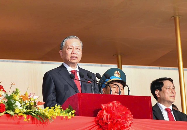 Tổng B&iacute; thư T&ocirc; L&acirc;m đọc diễn văn tại Lễ kỷ niệm 80 năm Quốc kh&aacute;nh 2/9. (Ảnh: Đo&agrave;n Bắc)