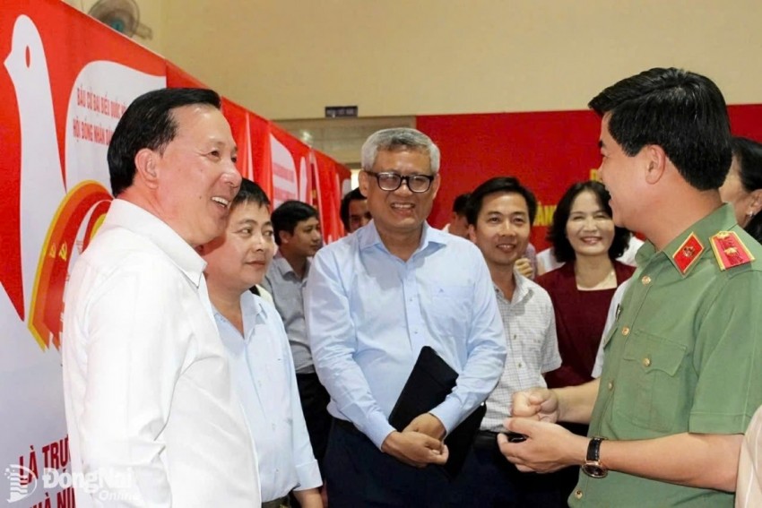 Việc tổ chức 24 hội nghị tiếp xúc cử tri lần này nhằm bảo đảm quyền và trách nhiệm của công dân trong tham gia xây dựng bộ máy nhà nước; đồng thời phát huy dân chủ, tạo sự công khai, minh bạch trong hoạt động vận động bầu cử.