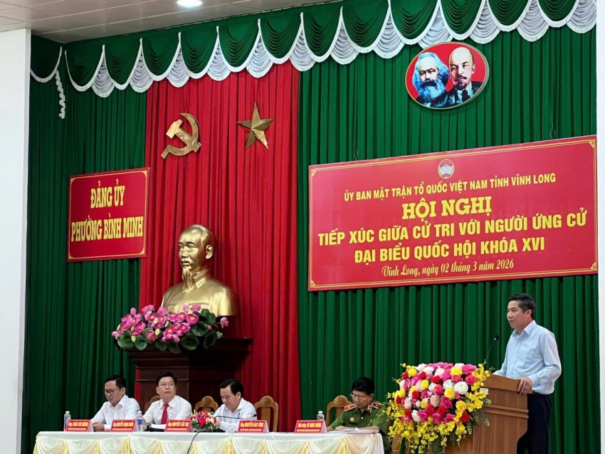 Giám đốc Học viện Tài chính Nguyễn Đào Tùng tiếp xúc cử tri tại 2 phường ở tỉnh Vĩnh Long Giám đốc Học viện Tài chính Nguyễn Đào Tùng tiếp xúc cử tri tại 2 phường ở tỉnh Vĩnh Long