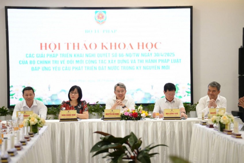 Ngành Tư pháp: Khẳng định vai trò là lực lượng nòng cốt, đi đầu trong tham mưu kiến tạo thể chế phát triển đất nước Ngành Tư pháp: Khẳng định vai trò là lực lượng nòng cốt, đi đầu trong tham mưu kiến tạo thể chế phát triển đất nước