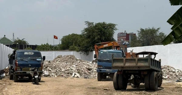Khởi tố, bắt tạm giam 6 người đổ trái phép gần 800 tấn chất thải ở TP HCM