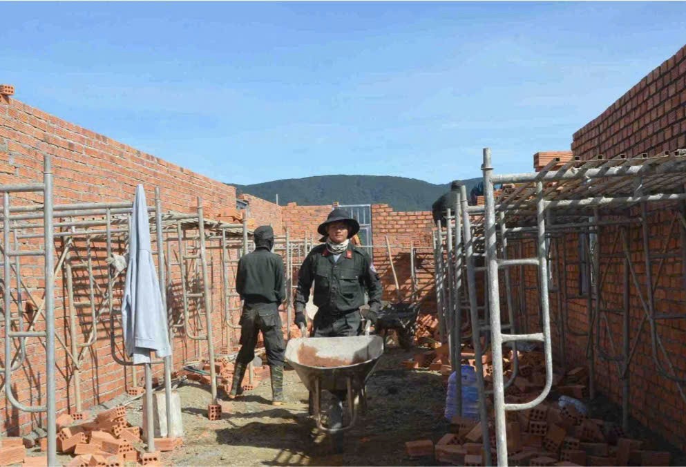 Công an Lâm Đồng hoàn thành 27 căn nhà trong Chiến dịch Quang Trung Công an Lâm Đồng hoàn thành 27 căn nhà trong Chiến dịch Quang Trung