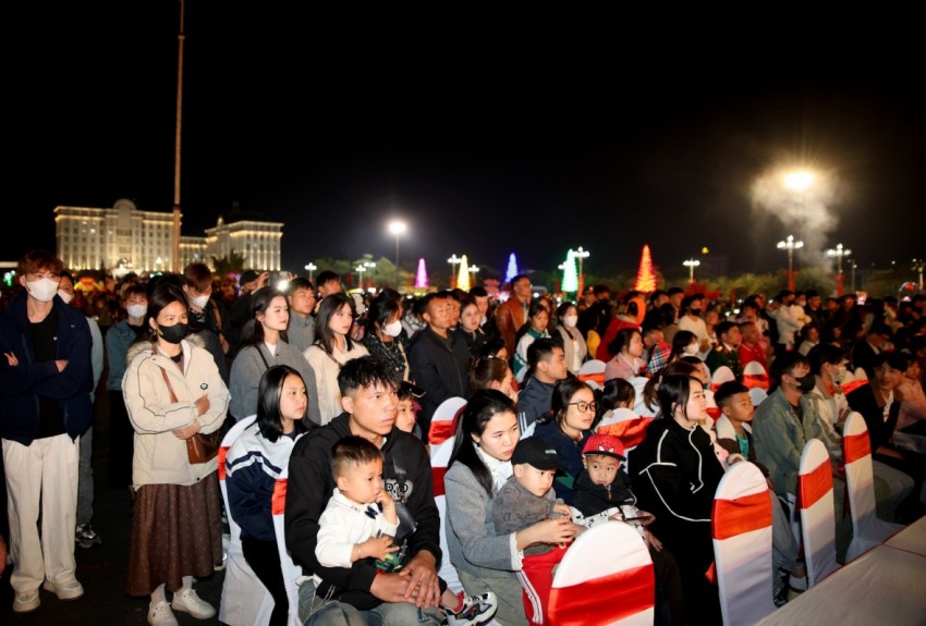 Người dân Lai Châu nô nức đón chào năm mới 2026 Người dân Lai Châu nô nức đón chào năm mới 2026