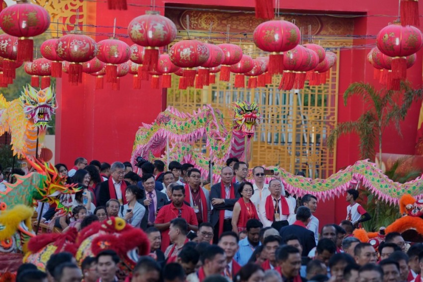 Người gốc Hoa tham gia lễ chào đón năm mới Bính Ngọ tại Yangon, Myanmar Người gốc Hoa tham gia lễ chào đón năm mới Bính Ngọ tại Yangon, Myanmar