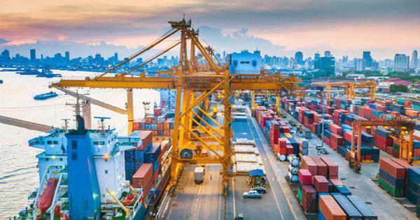 Bức tranh kinh tế tháng 4: Sản xuất phục hồi, tiêu dùng và du lịch tăng tốc