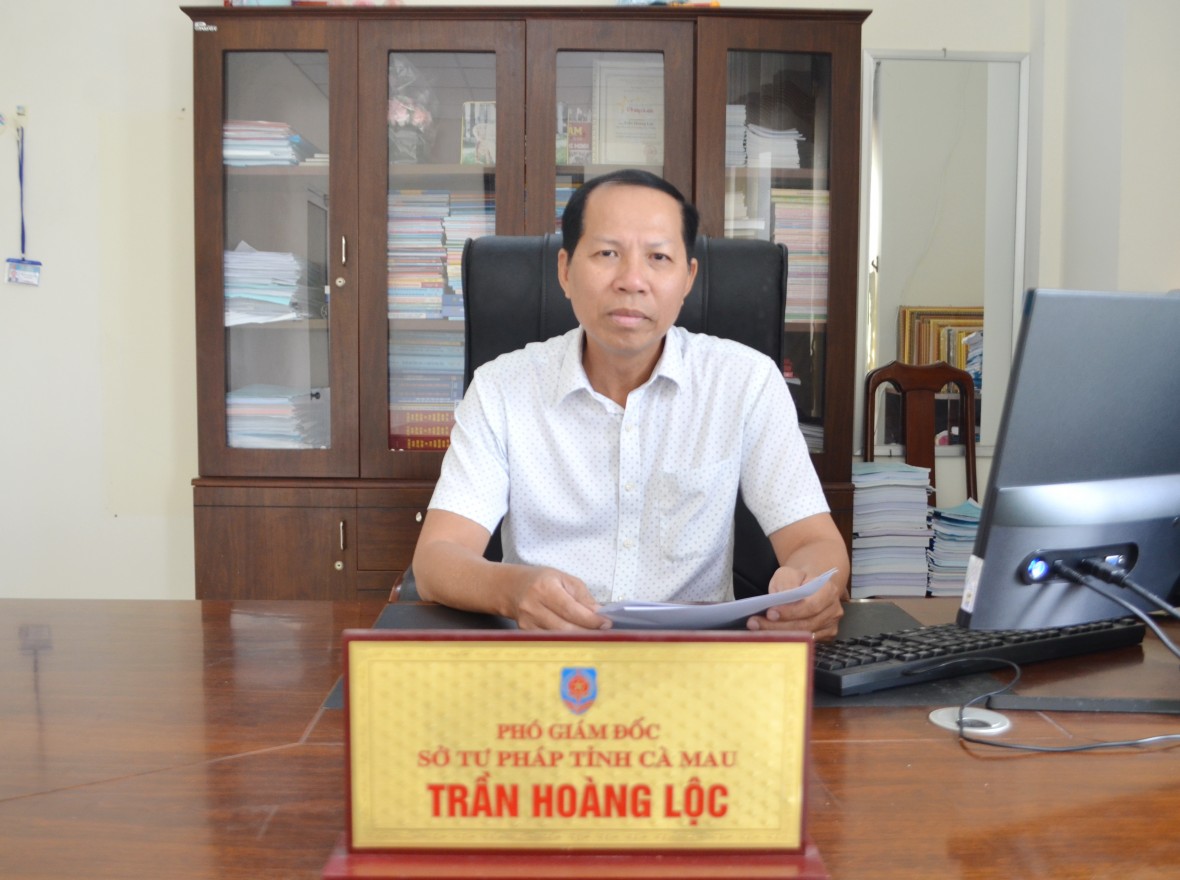 Cà Mau: Tinh gọn bộ máy, nâng cao chất lượng cán bộ cơ sở phải đúng người, đúng việc Cà Mau: Tinh gọn bộ máy, nâng cao chất lượng cán bộ cơ sở phải đúng người, đúng việc