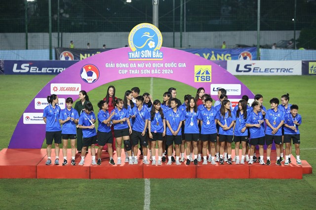 CLB nữ Th&aacute;i Nguy&ecirc;n T&T c&oacute; thể cạnh tranh huy chương tại giải VĐQG nữ nhờ sự đầu tư của bầu Hiển &nbsp;