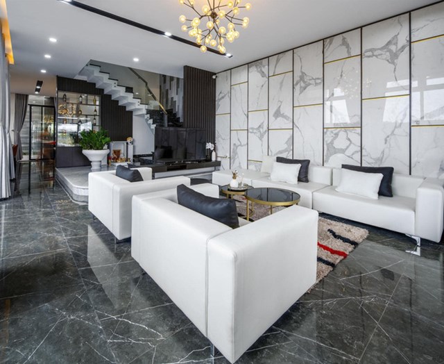 Chuyển về Đà Nẵng sống, chồng mua mảnh đất 180m2 và xây tặng vợ ngôi nhà đẹp như resort - Ảnh 2