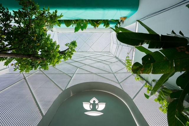 Ng&ocirc;i nh&agrave; tạo ra cảm gi&aacute;c cứ thế tan ra, rộng r&atilde;i, xuy&ecirc;n suốt...