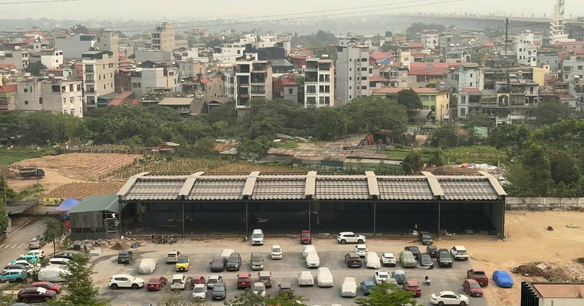 Công trình trái phép trên đất dự án tại phường Đông Ngạc vẫn tồn tại, nay thành bãi tập kết xe điện