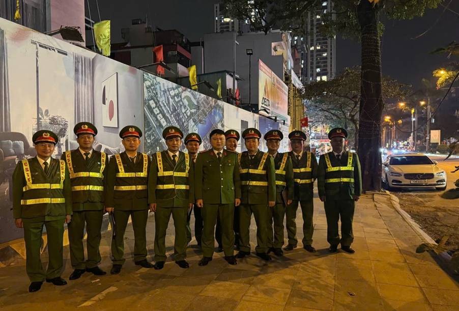 Lực lượng Cảnh sát trật tự triển khai thực hiện nhiệm vụ. Lực lượng Cảnh sát trật tự triển khai thực hiện nhiệm vụ.