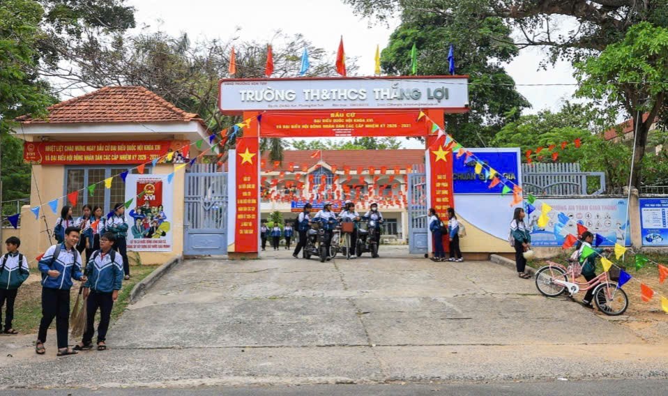 “Tiếng loa Thanh niên” của tuổi trẻ xã Kon Braih, Quảng Ngãi lan tỏa thông tin bầu cử “Tiếng loa Thanh niên” của tuổi trẻ xã Kon Braih, Quảng Ngãi lan tỏa thông tin bầu cử