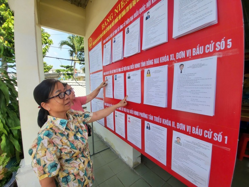 Cử tri phường Tân Triều xem thông tin về danh sách chính thức người ứng cử đại biểu Quốc hội, đại biểu HĐND các cấp tại đơn vị bầu cử. Cử tri phường Tân Triều xem thông tin về danh sách chính thức người ứng cử đại biểu Quốc hội, đại biểu HĐND các cấp tại đơn vị bầu cử.