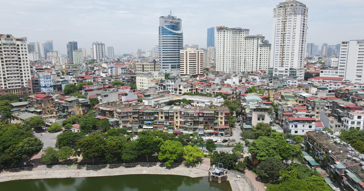 Giá nhà tăng cao kỷ lục, thị trường bất động sản rơi vào 'nghịch lý kép'
