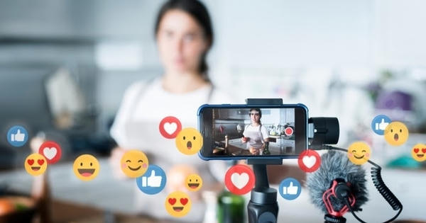 Livestream bán hàng: Doanh nghiệp và hộ kinh doanh cần chủ động tuân thủ pháp luật