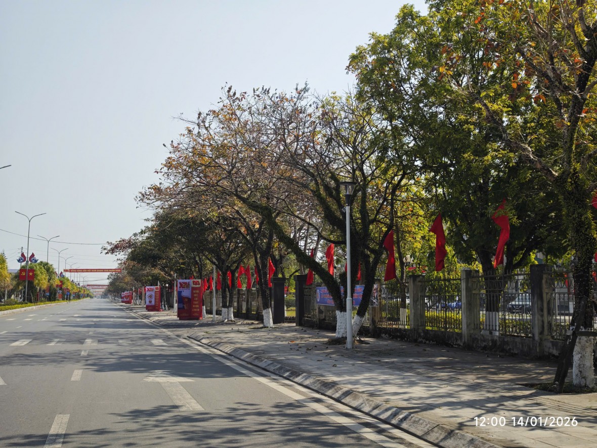 Quảng Ninh rực rỡ cờ hoa chào mừng Đại hội Đảng và mừng xuân mới