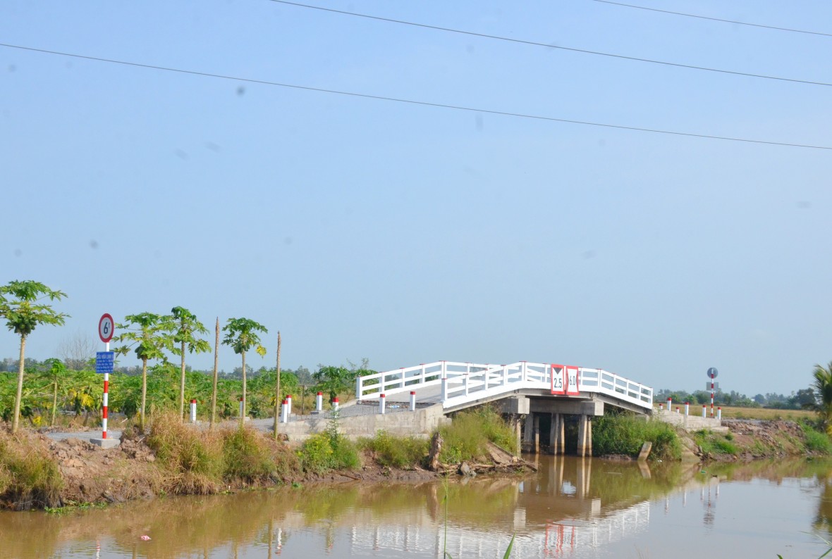 Xã Hòa Bình (Cà Mau) bứt phá mạnh mẽ trong vận hành chính quyền địa phương hai cấp Xã Hòa Bình (Cà Mau) bứt phá mạnh mẽ trong vận hành chính quyền địa phương hai cấp