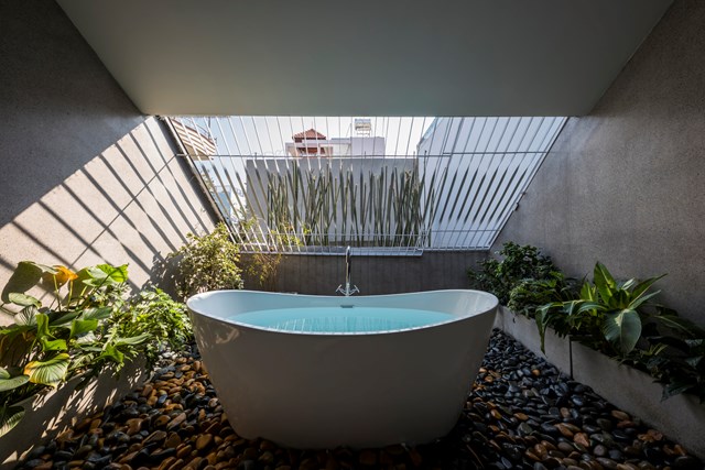 Thiết kế ph&ograve;ng tắm mang lại cảm gi&aacute;c thư gi&atilde;n, dễ chịu.