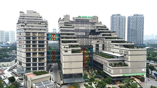 Bệnh viện Đa khoa Hồng Ngọc Ph&uacute;c Trường Minh từng bước x&acirc;y dựng v&agrave; ph&aacute;t triển chuy&ecirc;n khoa Ung bướu theo hướng hiện đại, chuẩn quốc tế.