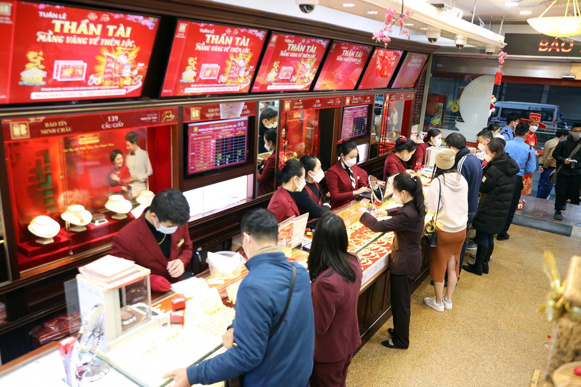 Giá vàng trong nước điều chỉnh tăng