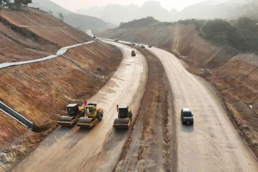 Quảng Ninh Tăng tốc thi công Quốc lộ 279, phấn đấu thông tuyến vào tháng 6/2026