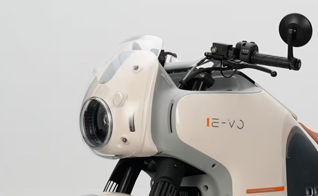 Quyết tâm không để bị tụt lại phía sau, Honda phát triển mẫu xe điện có thể thay pin tại trạm sạc dễ dàng như đi đổ xăng - Ảnh 4